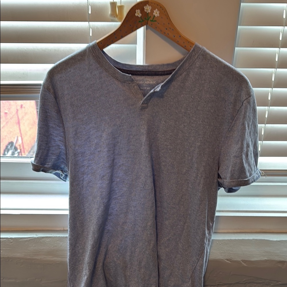 BR Men's Gray T-Shirt